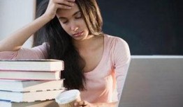 娱乐吃瓜酱女生熬夜,娱乐吃瓜酱女生的生活日常